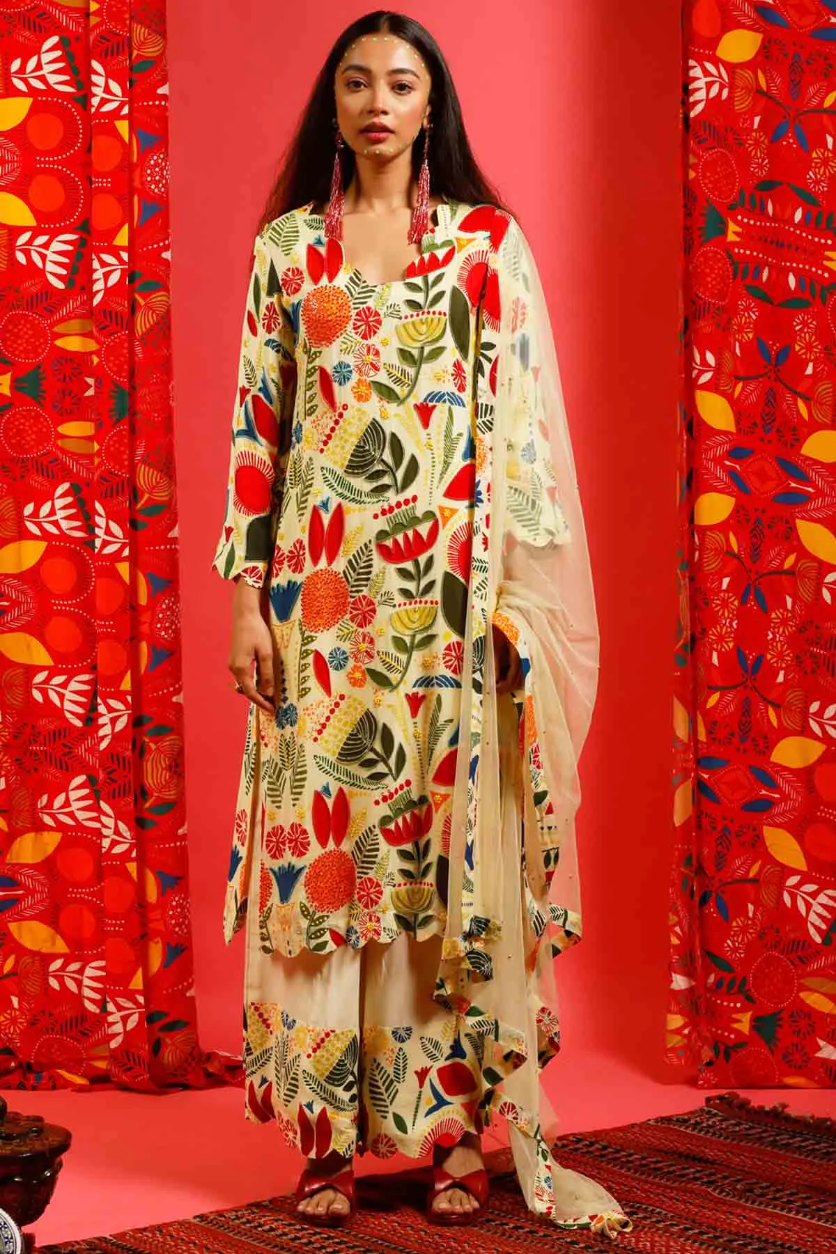 Embroidered Crepe Kurta Set