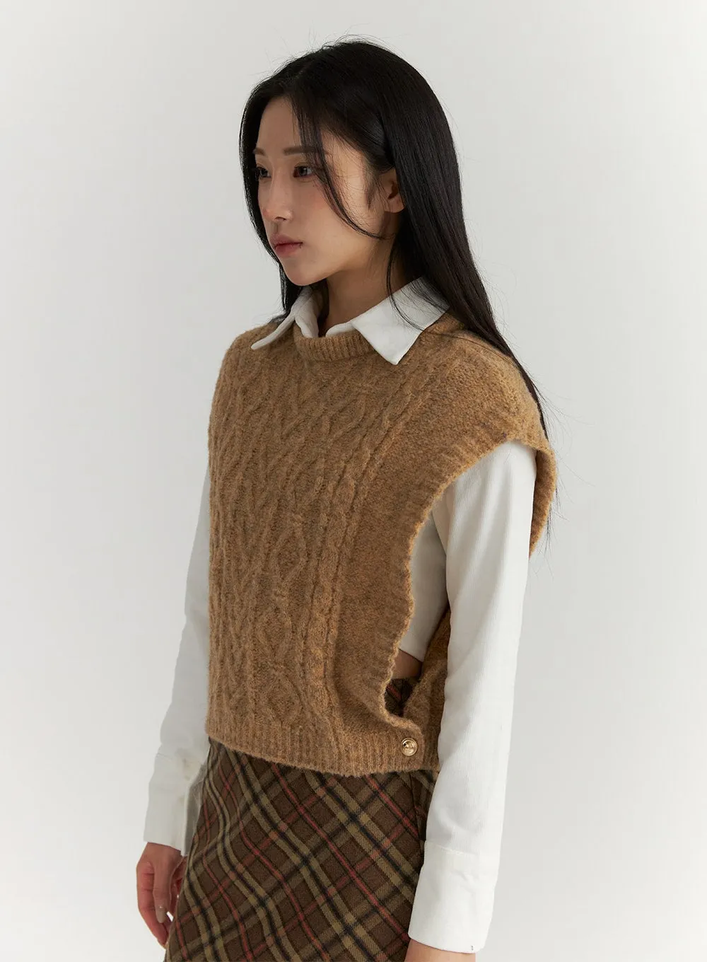 Recycled Polyester Cable Knit Sweater Vest CD314