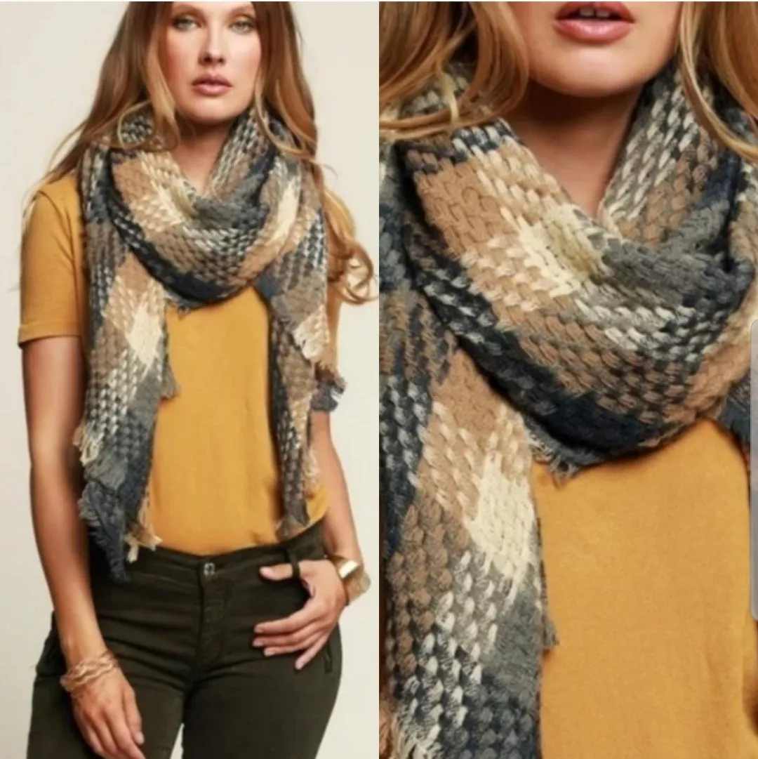 Woven Plaid Scarf