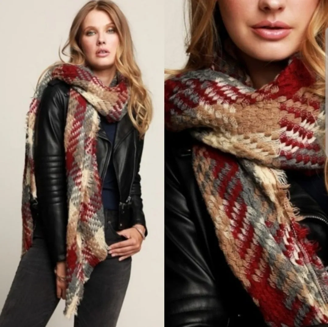 Woven Plaid Scarf